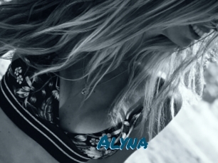 Alyna Amateur Voisine