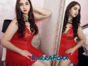 LarraFoxx
