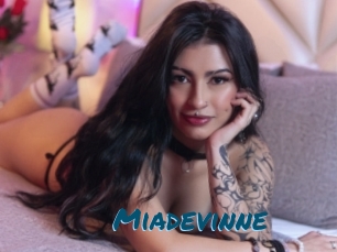 miadevinne Amateur Voisine