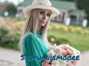 stephaniemoore Amateur Voisine