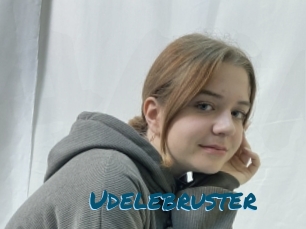Udelebruster